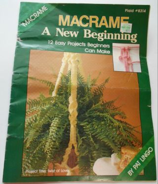 Vintage Macrame Pattern Book A Beginning 2 Knot Tying Projects Plaid 8314