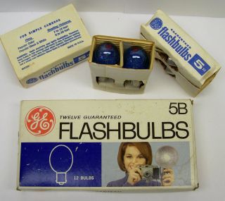 Vintage Ge 5b Flashbulbs 1 Box Of 12 Bulbs