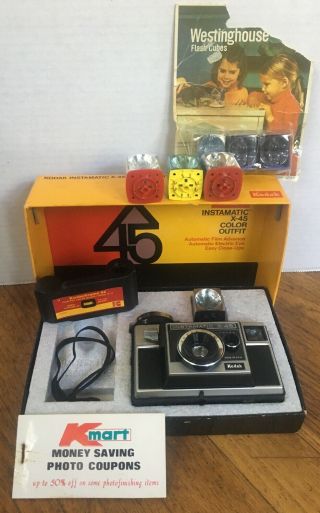 Vintage Kodak Instamatic X - 45 Film Camera Made In Usa W/flashbulbs W/box 1978