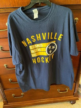 Men’s Nashville Predators Hockey T - Shirt Size Xl