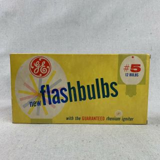 Vintage Box Of Ge Flashbulbs 5 With Guaranteed Rhenium Igniter
