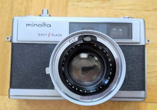 Vintage Camera,  Minolta Easy Flash Hi - Matic 9 45mm,  Leather Case Lens Cover