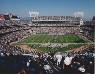 Mcafee Coliseum Oakland Raiders 8 X 10 Photo With Ultra Pro Toploader