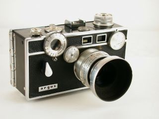 Argus C3 35mm Rangefinder Camera,  50mm 3.  5 Lens,  Everything Checked