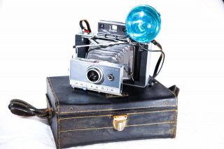 Vintage Polaroid Land Camera Automatic 100,  Case,  M3 Flash & Bulbs W/ Cold Clips