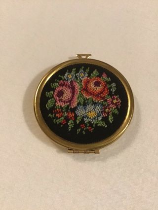 Vintage 1977 Avon Needlepoint Cross Stitch Floral Flowers Pendant Locket
