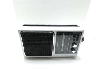 Vintage 1980’s Ge General Electric Am/fm Portable Radio 7 - 2857a