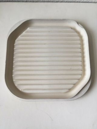 Vtg Rubbermaid Reversible Square Microwave/oven Cookware Bacon Rack Baking Tray