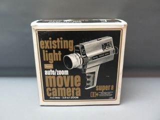 Vintage Sears 8 Existing Light Movie Camera W/ F:1.  3 Lens Auto/zoom