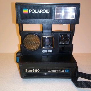 Vintage Poloroid Sun 660 Lms Instant Land Camera W Strap Black Pre - Owned Vintage