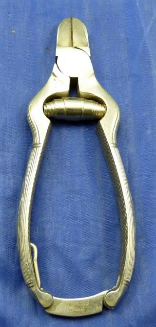 Vintage Schnefel Bros.  Germany {la Cross 1054} Nail Clippers 378