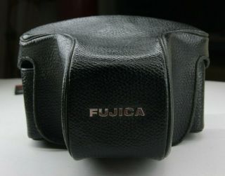 Vintage Fujica 35mm Black Camera Case - - P19g