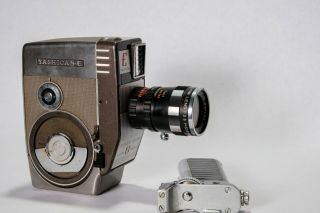 Yashica 8 - E 8mm Reflex Zoom Movie Camera with 12.  5 - 37.  5mm Lens 3