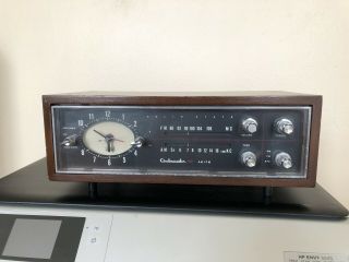 Vintage 1970’s Wooden Ambassador Solid State Radio Great