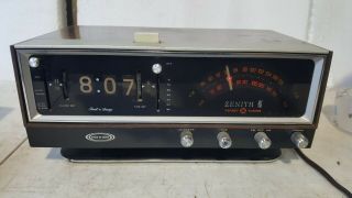 Vintage Zenith F472w Target Circle Of Sound Solid State Am/fm Radio Alarm Clock