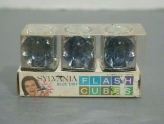Sylvania Blue Dot Flash Cubes For Kodak Instamatic Or Other Nos Flash Cube