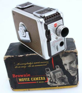 Kodak Brownie 8mm Movie Camera W/ 13mm F/2.  7 Lens Ib 385202