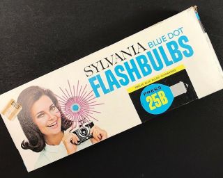 Vintage Sylvania Blue Dot Flashbulbs Press 25b Box 6 Blue 5 Clear Bulbs