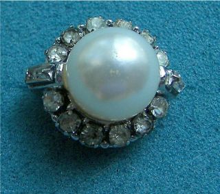 " Charmer " Pearl And Crystal Ring - Sarah Coventry Jewelry - Sara Cov - Vtg