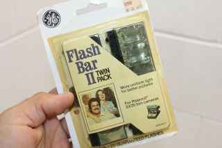Vintage GE Flash Bar II Twin Pack For Polaroid SX - 70 Cameras 20 Flashes NOS 3