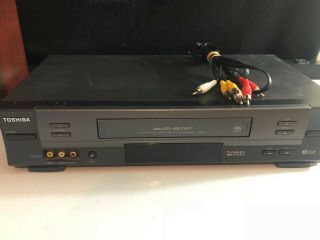 Toshiba W614r Vcr Vhs Player Recorder 4 - Head Hifi Stereo With Video Cables