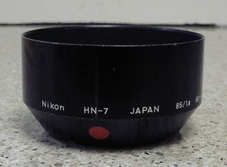 Nikon Hn - 7 Screw - In Lens Hood Shade 52mm For 80 - 200mm F4.  5,  85mm F1.  8,  85mm