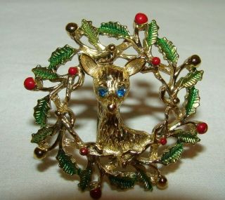 Vintage Figural Christmas Pin Brooch Enamel And Rhinestone Reindeer In Wreath