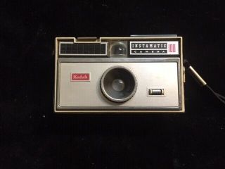 Vintage 1960s Kodak Instamatic 100 Film Camera.
