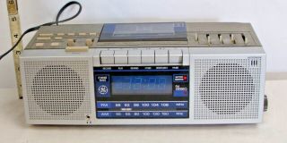 Ge Am/fm Radio With Cassette Recorder With Digital Alarm Model 7 - 4965a