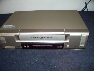 Sanyo Vcr Vhs Player Vwm - 710 4 Head Hi - Fi Stereo Video With Manuals And Tape