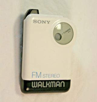 Sony Fm Stereo Walkman Srf - 26 Vintage Am/fm Radio Belt Clip Workout Travel