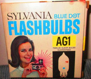 Vintage Sylvania Blue Dot Flashbulbs Ag1 (12 Bulbs Per Box)