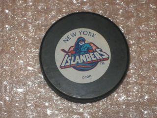 York Islanders Puck Nhl Trench Mfg.  1995 - 1997 Fisherman Logo