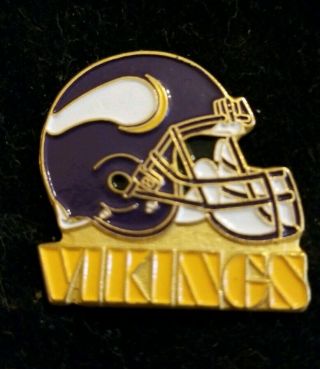 Vintage Minnesota Vikings Nfl Helmet Hat Lapel Pin