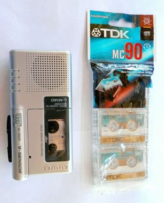 Aiwa Tp - M140 Voice - Activated Micro Cassette Recorder V - Sensor And 3 Tapes