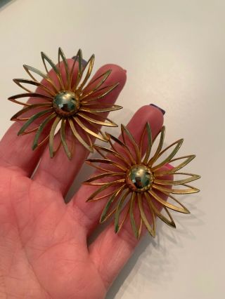 Vintage Gold Tone Flower Clip On Earrings Signed Sarah Coventry