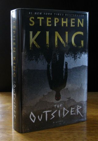 THE OUTSIDER (2018) STEPHEN KING SIGNED,  1ST EDITION,  12TH PRINTING,  IN SLIPCASE 2