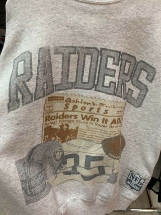 Vintage Los Angeles Raiders Sweatshirt NFL Alumni Size L/XL Football NFL 1990 2