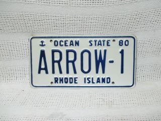 1980 Rhode Island Vanity License Plate Arrow - 1