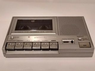 Ge Model 3 - 5361a Tape Recorder With Microphone Sensitivity Button