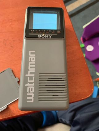 Vintage Sony Watchman Fd - 10a Handheld B&w Tv