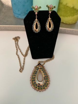 Vintage Gold Tone Green Rhinestone Pendant Necklace Drop Dangle Earrings Set