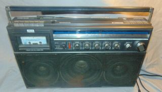 Vintage Magnavox D8443/37 Boom Box 4 Band Stereo Radio Cassette Player P/r