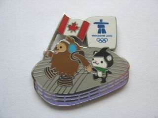2010 Vancouver Olympics Lapel Pin - Canada Flag - Mascots - Quatchi & Miga