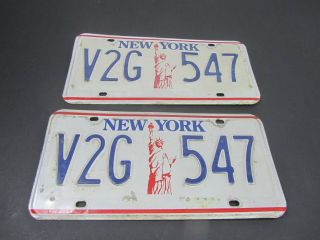 Real Vintage York Ny Statue Of Liberty License Plate Set Embossed V2g547