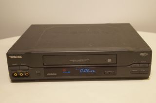 Toshiba Video Cassette Recorder Model No.  M - 672 Vhs Vcr