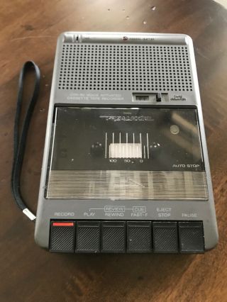 Vintage Realistic Voice Actuated Cassette Tape Recorder Ctr - 82
