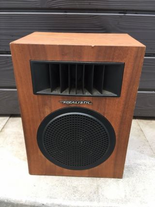 Realistic Minimus - 5 Cat.  No 40 - 255a Bookshelf Speakers One Pre Owned