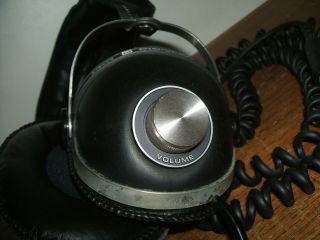 Black Pioneer SE - 405 Dynamic Stereo Headphones 2
