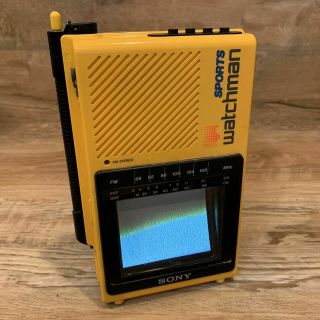 Vintage Sony Sports Watchman B/w Tv & Fm Stereo Receiver Fd - 45a Vhf/uhf Yellow